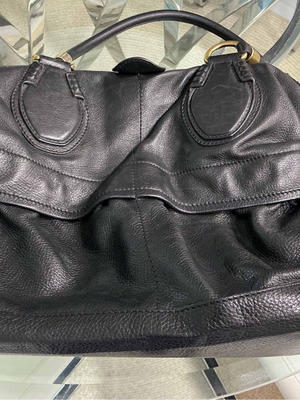 Tod's Black Leather Shoulder Bag with Gold-Tone Hardware - Picture 2 of 9